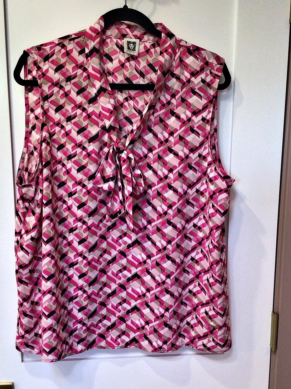 Anne Klein Geometric Tie-Neck Blouse in Pink & Black Like New